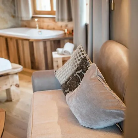 Naturhotel Luesnerhof Hotel Luson