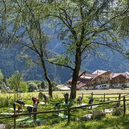 Naturhotel Luesnerhof Hotel Luson