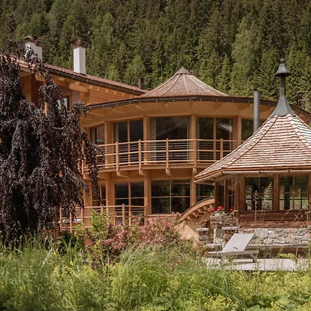 Hotel Naturhotel Luesnerhof 4*